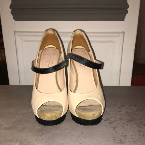 Jessica Simpson Platform Stiletto - Picture 5 of 8